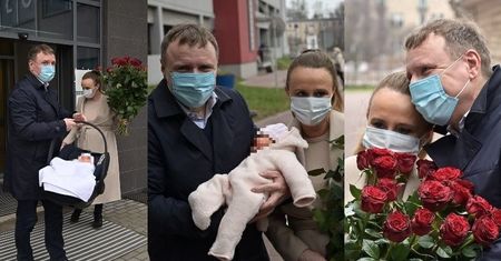 Wzruszony Jacek Kurski odbiera Joannę Kurską ze szpitala i przytula małą Annę Klarę Teodorę (ZDJĘCIA)