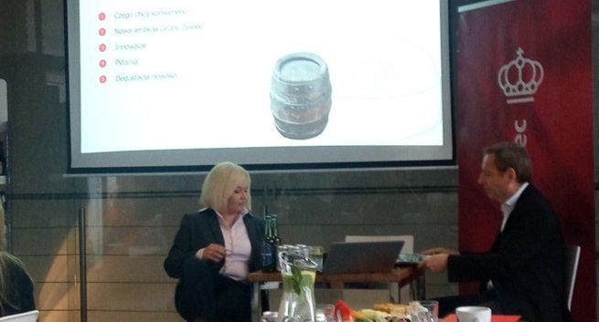 Prezes Grupy Żywiec krytycznie o zakazie reklamy piwa w prime time. "Ograniczenia nie rozwiążą problemu nadmiernej konsumpcji alkoholu"