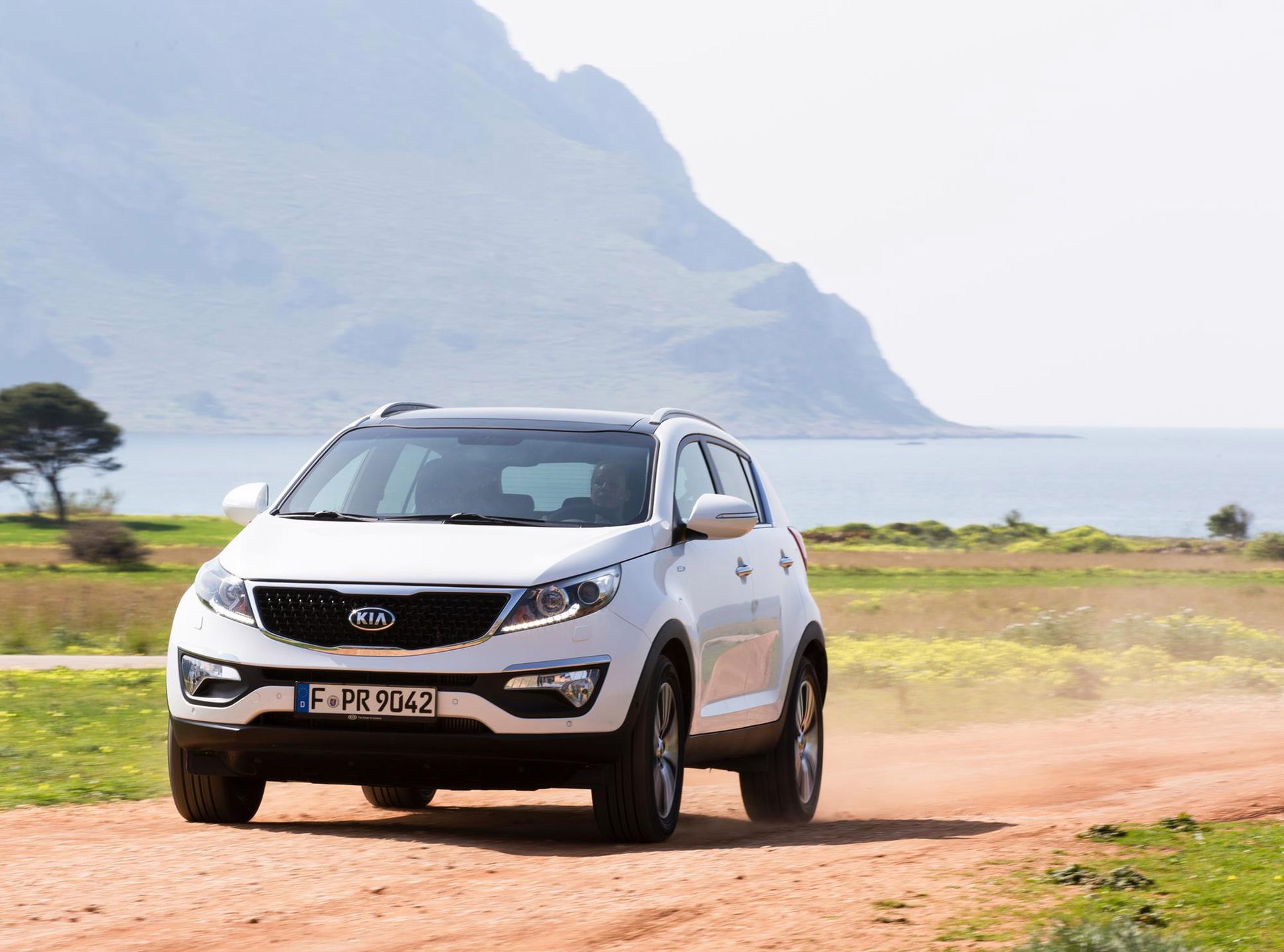 Kia Sportage III nie jest samochodem terenowym, ale na takich drogach spisuje się doskonale.