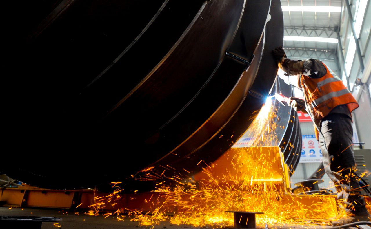 Unia planuje drakońskie cła na chińską stal. Reakcja na rosnący import