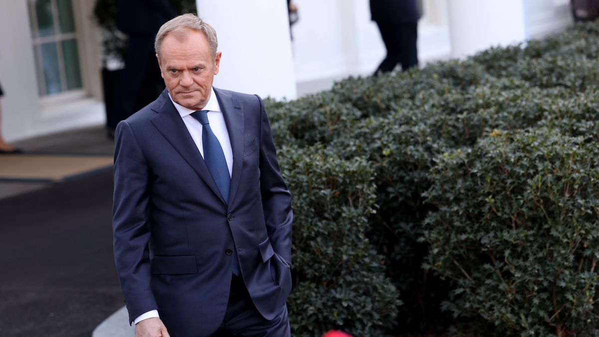 WASHINGTON, DC - MARCH 12: Prime Minister of Poland Donald Tusk arrives to speak to members of the media following a meeting with U.S. President Joe Biden at the White House on March 12, 2024 in Washington, DC. The leaders spoke on European security and reaffirmed military cooperation as Russia's war against Ukraine continues.  (Photo by Kevin Dietsch/Getty Images)