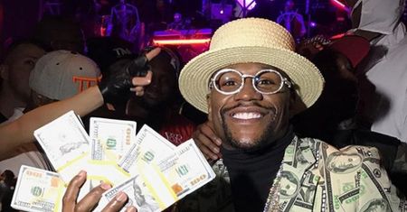 Rajskie wakacje Mayweathera. Tak świętował urodziny z piękną Anną