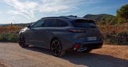 Pierwsza jazda: Peugeot E-308 i E-308 SW — skok do wody z rekinami
