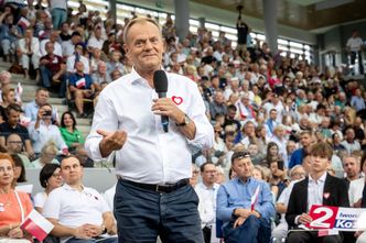 "Mamy najbogatszego premiera w Europie". Donald Tusk uderza w Mateusza Morawieckiego