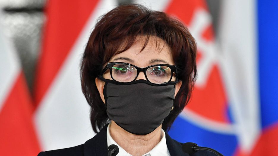 Szczepionka na COVID. Elżbieta Witek: Mam wątpliwości, co decyzji ws. prokuratorów