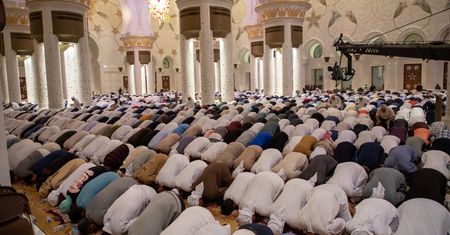 Rozpoczyna się ramadan. Co to oznacza dla turystów?