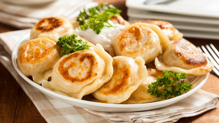 Pierogi z mięsem to jeden ze specjałów polskiej kuchni