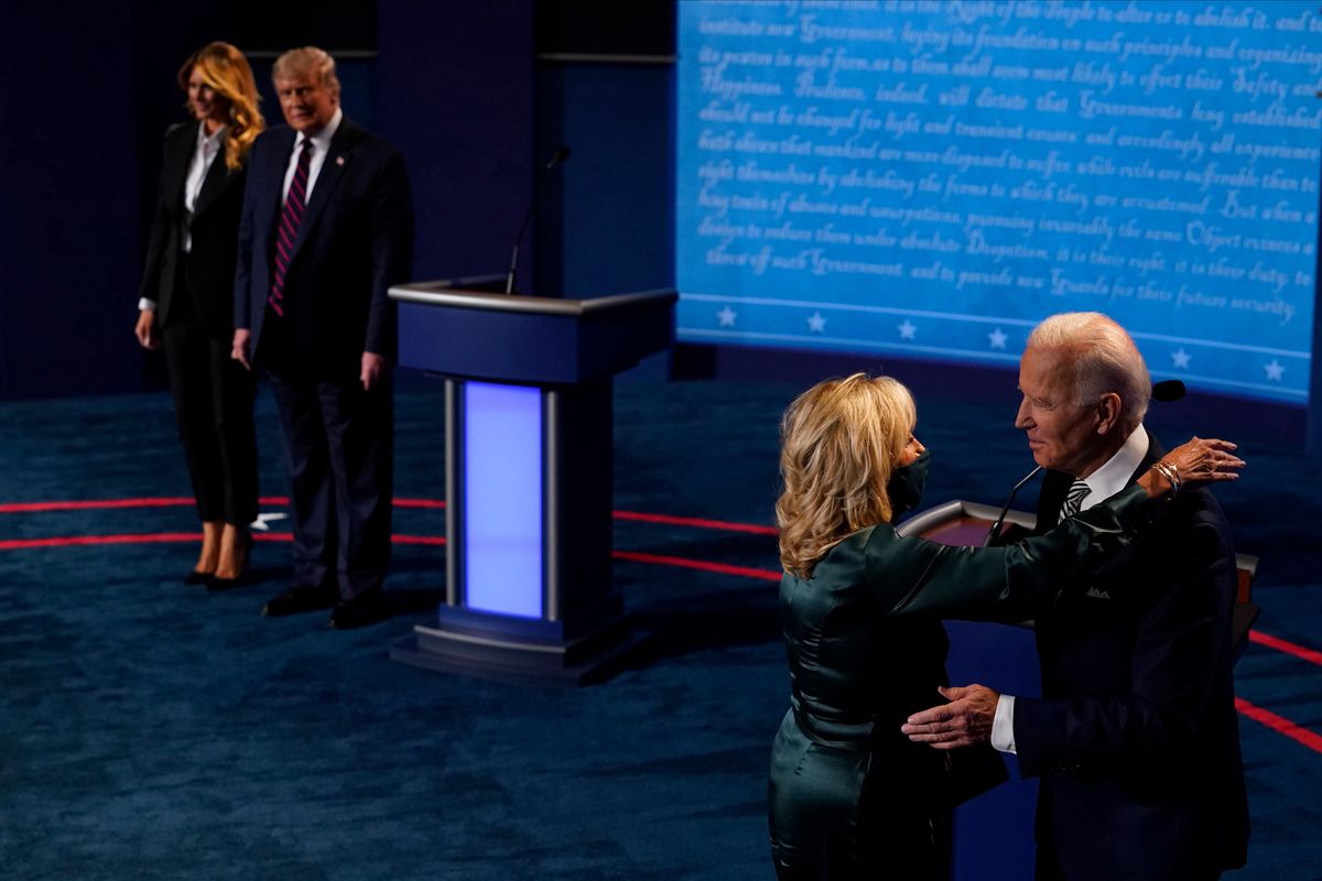 USA. Po debacie prezydenckiej na scenę weszły żony obu kandydatów
