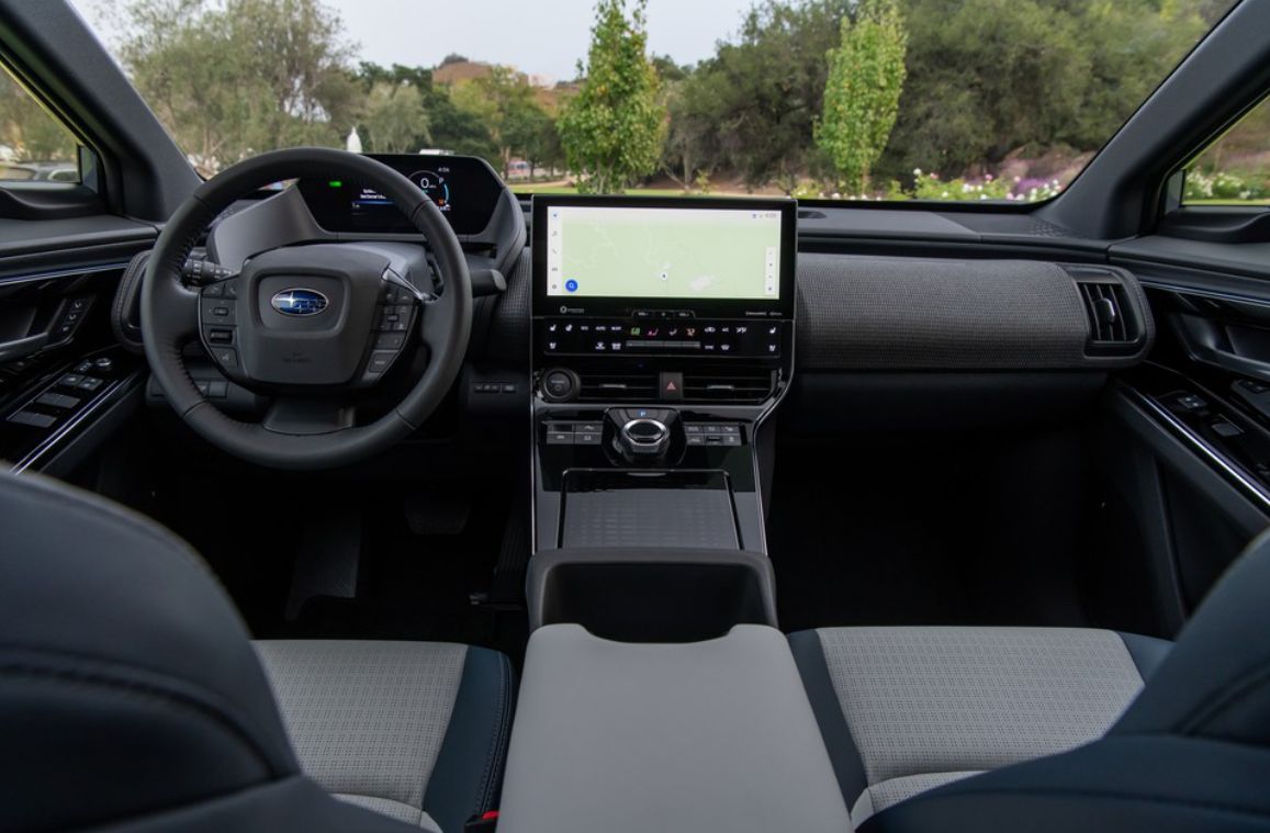 Subaru Solterra - wnętrze