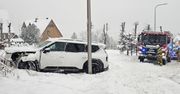 Kościelisko: Auto wpadło w poślizg i rozbiło się o przydrożną latarnię