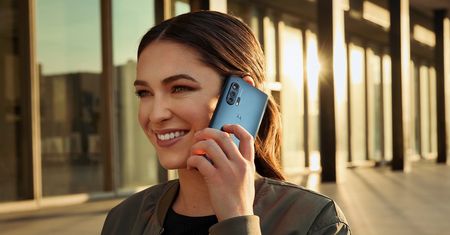 Smartfony motorola edge+ i edge, czyli kompletnie nowe, potężne i drogie rozdanie marki