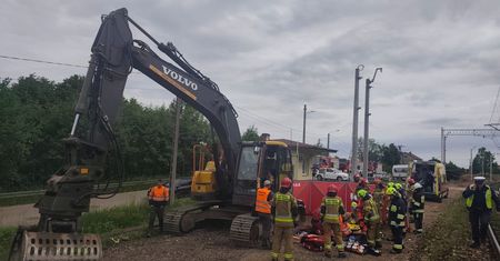 Czerwona Górka: Poszukiwany operator koparki rozjechał 33-latka