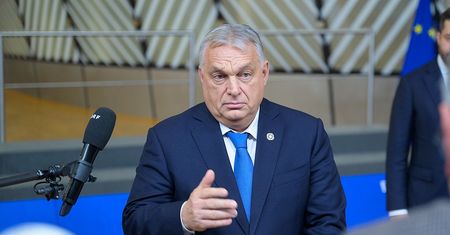 Nie tylko Romanowski. Węgry przyznały azyl kolejnym dwóm Polakom