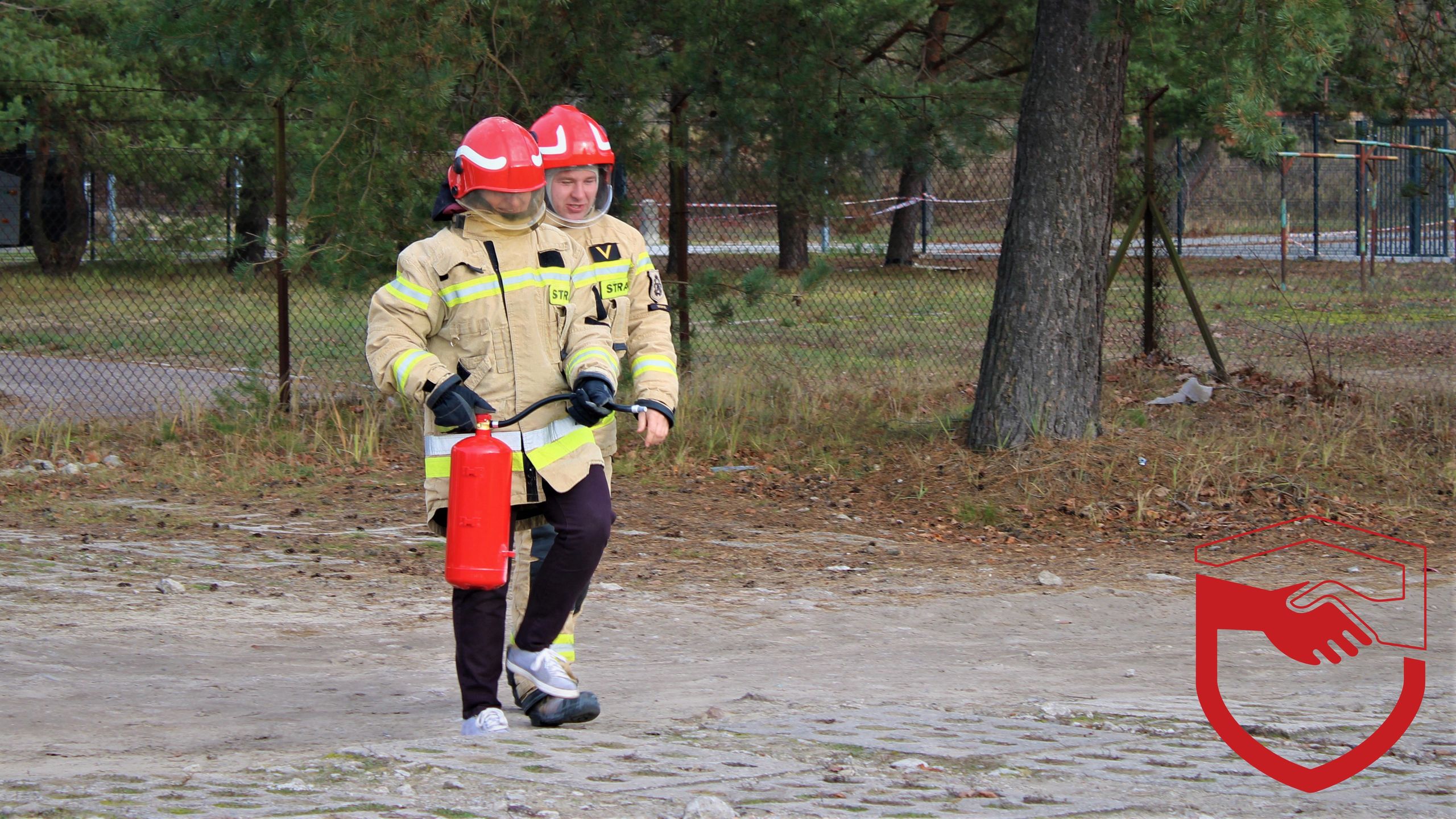 Zajęcia z gaszenia pożaru i reagnowania