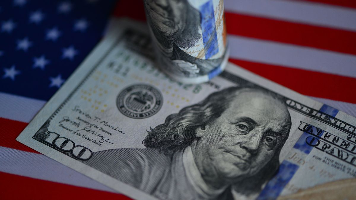 FUYANG, CHINA - SEPTEMBER 11, 2024 - Photo taken on Sept 11, 2024 shows US dollar banknotes in Fuyang city, East China's Anhui province. (Photo credit should read CFOTO/Future Publishing via Getty Images)
