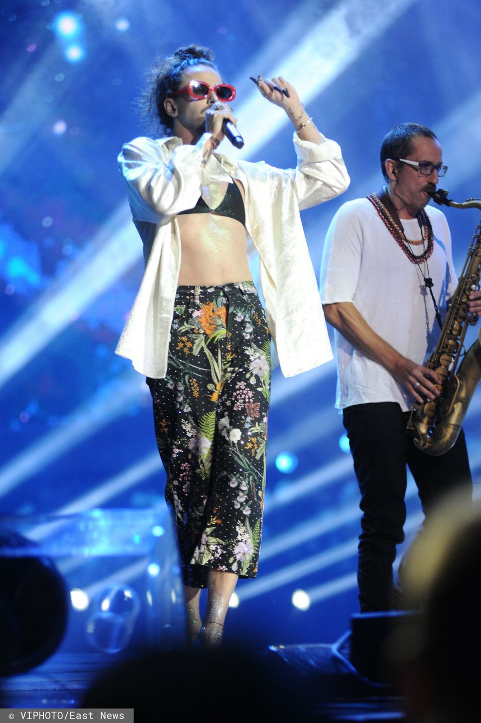 Bosy Michał Szpak w staniku na Earth Festival