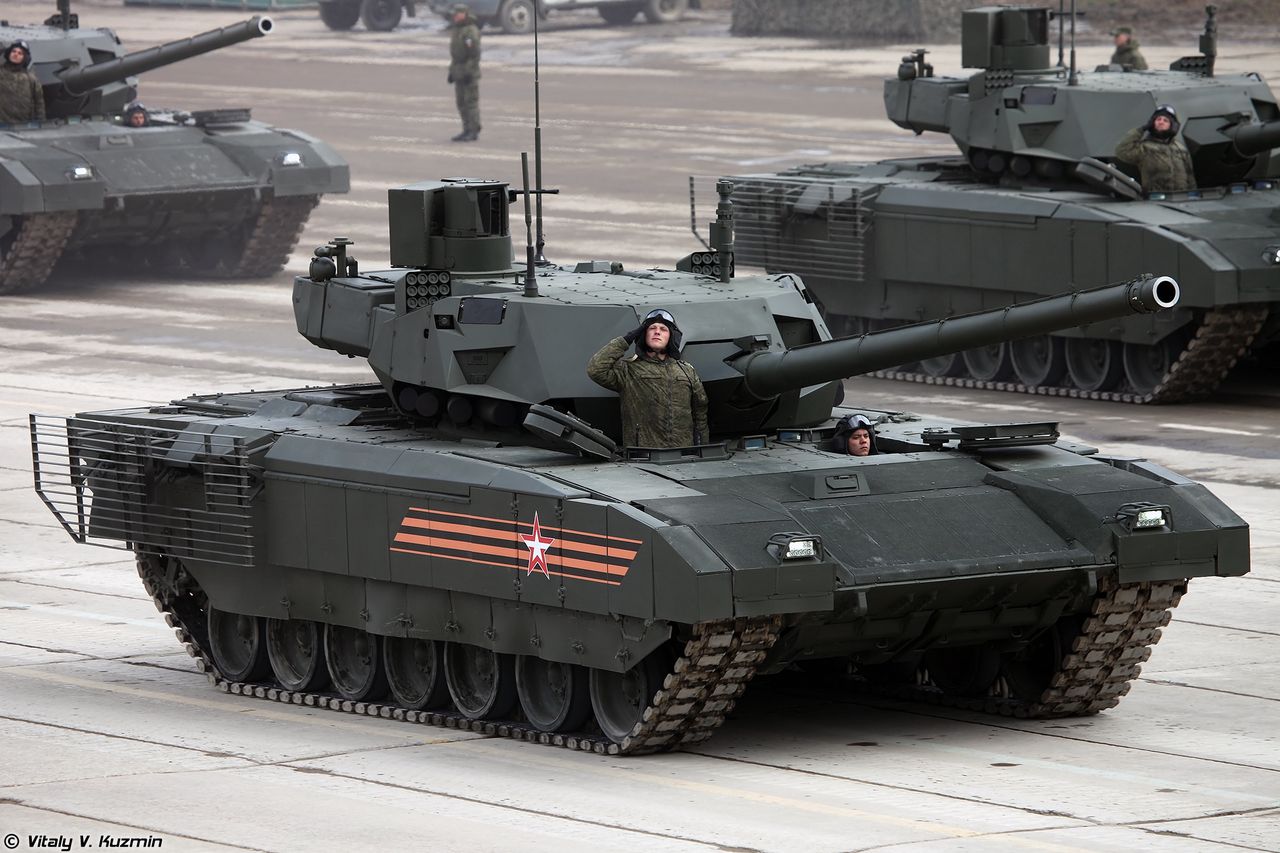 Nie chcą ich nawet Rosjanie. Czołgi T-14 Armata nie nadają się do użytku