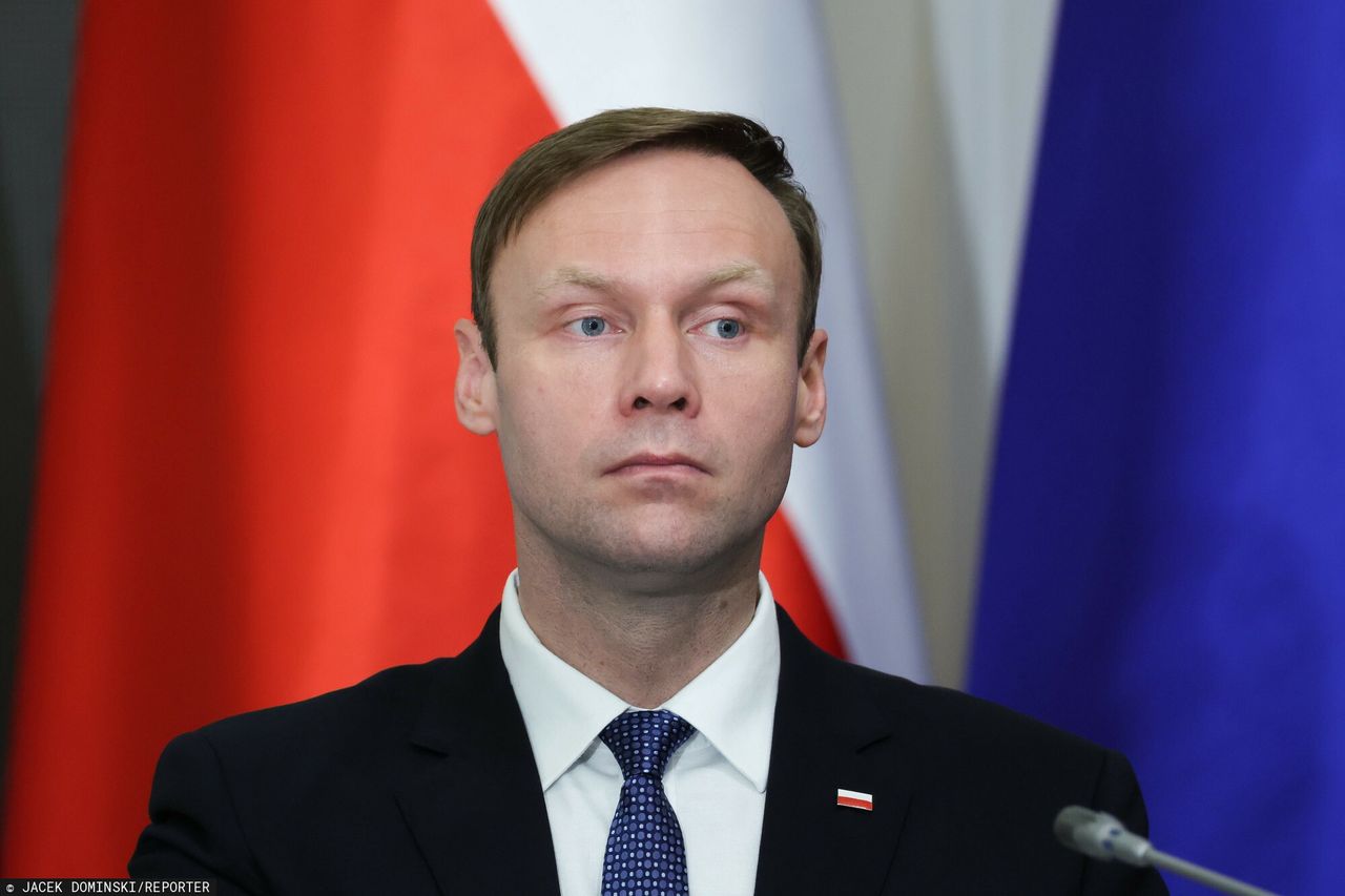 Napięta atmosfera przed spotkaniem u Dudy. "Nie posłucha Tuska"