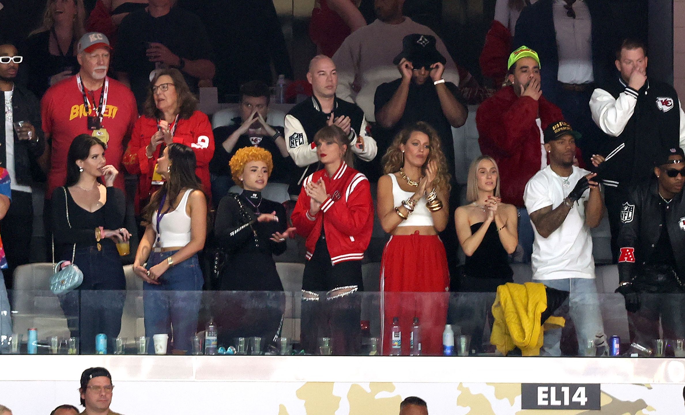 Taylor Swift i Blake Lively na meczu