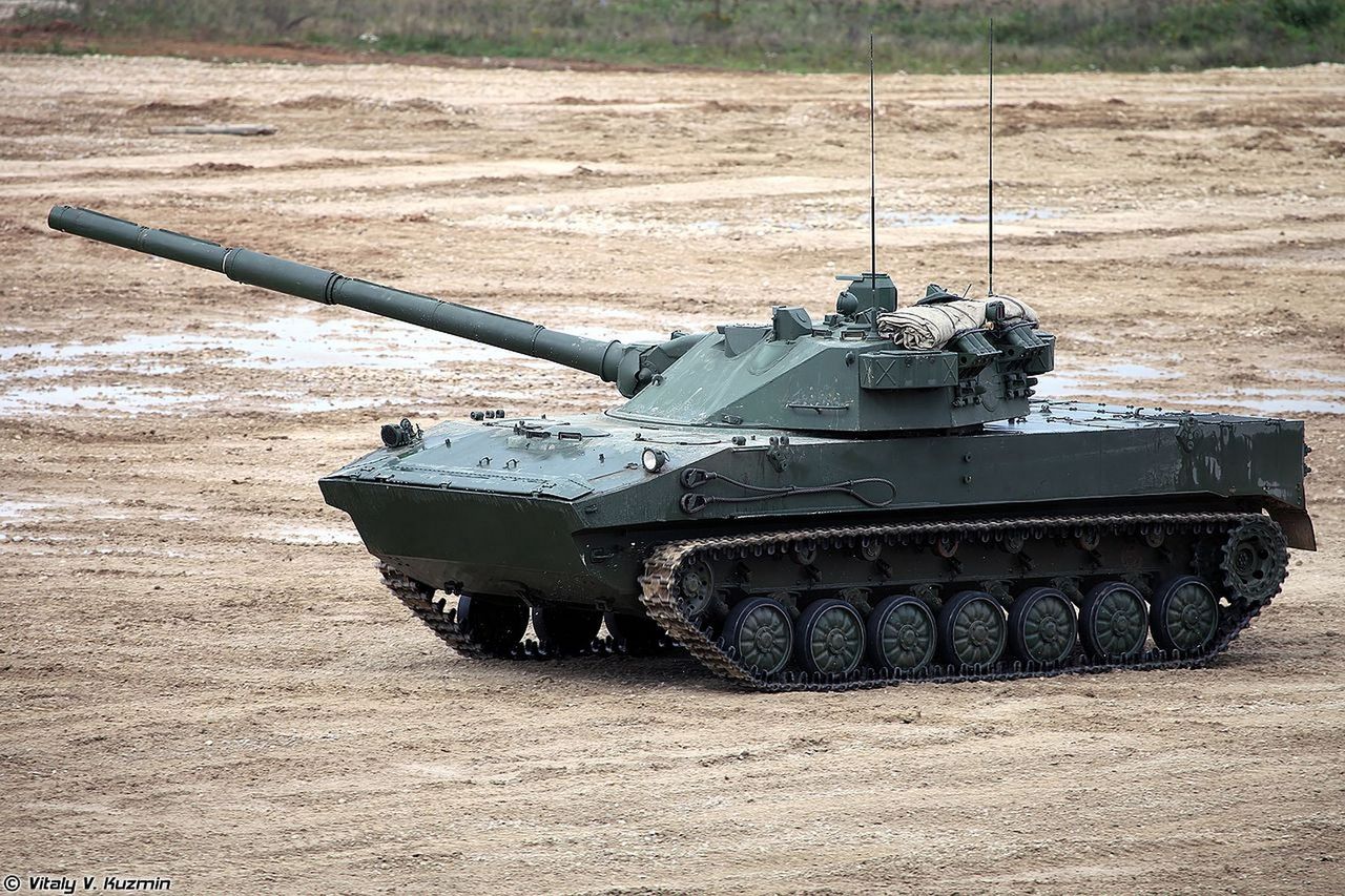 Lekki czołg/niszczyciel czołgów 2S25 Sprut-SD
