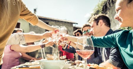 Letnie przyjęcie - co w roli aperitifu?