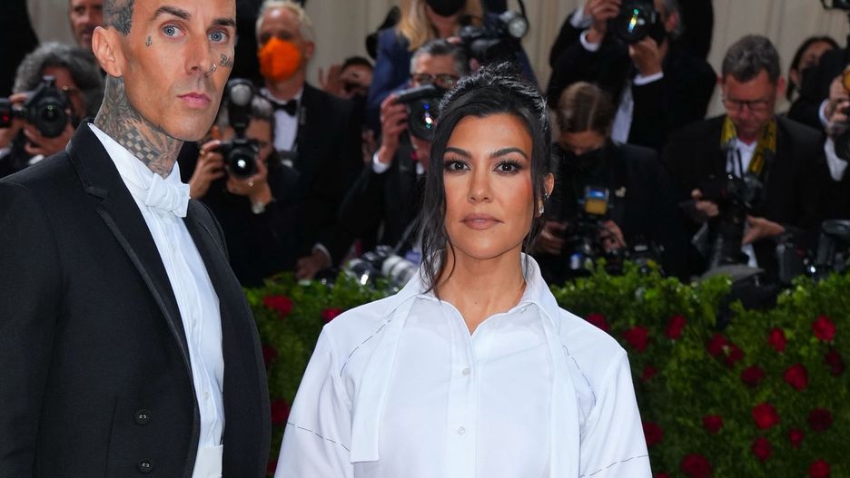 Kourtney Kardashian wzbudziła poruszenie swoją kontrowersyjną kreacją