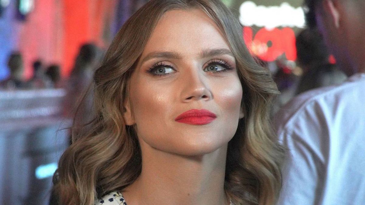 Agnieszka Kaczorowska pochwaliła się paznokciami na jesień 