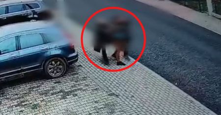 Miał godzinę do przesiadki. Dostrzegły go policjantki. Oto finał