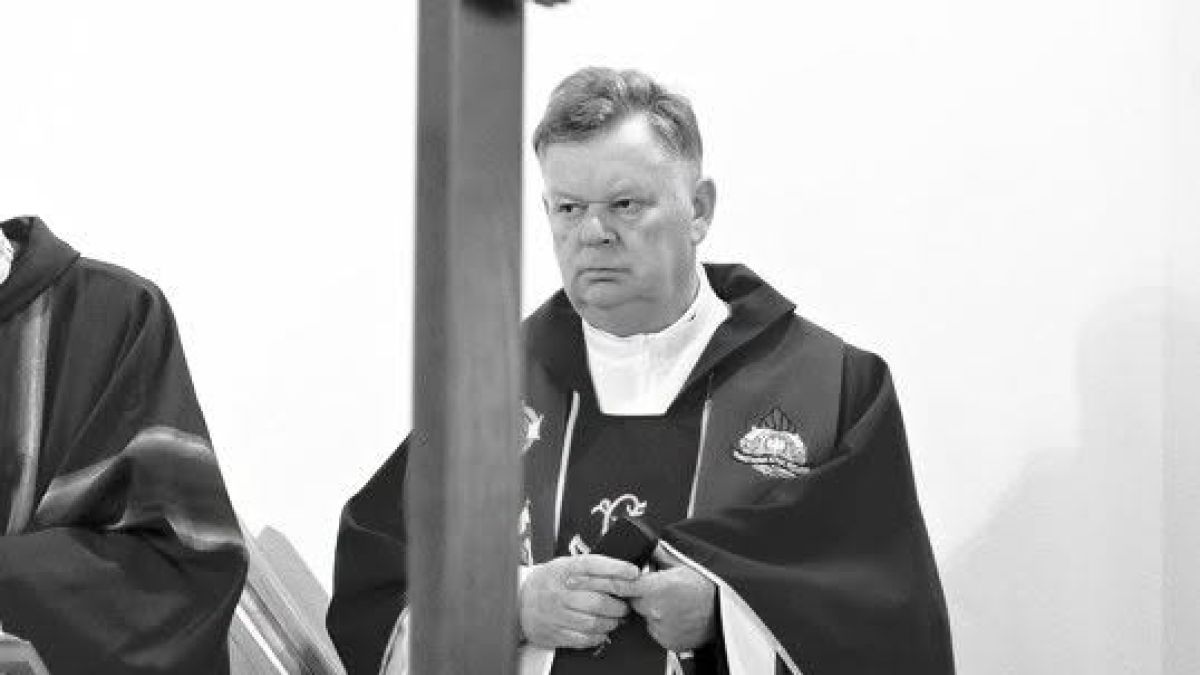 W wieku 71 zmarł ksiądz Paweł Skowron