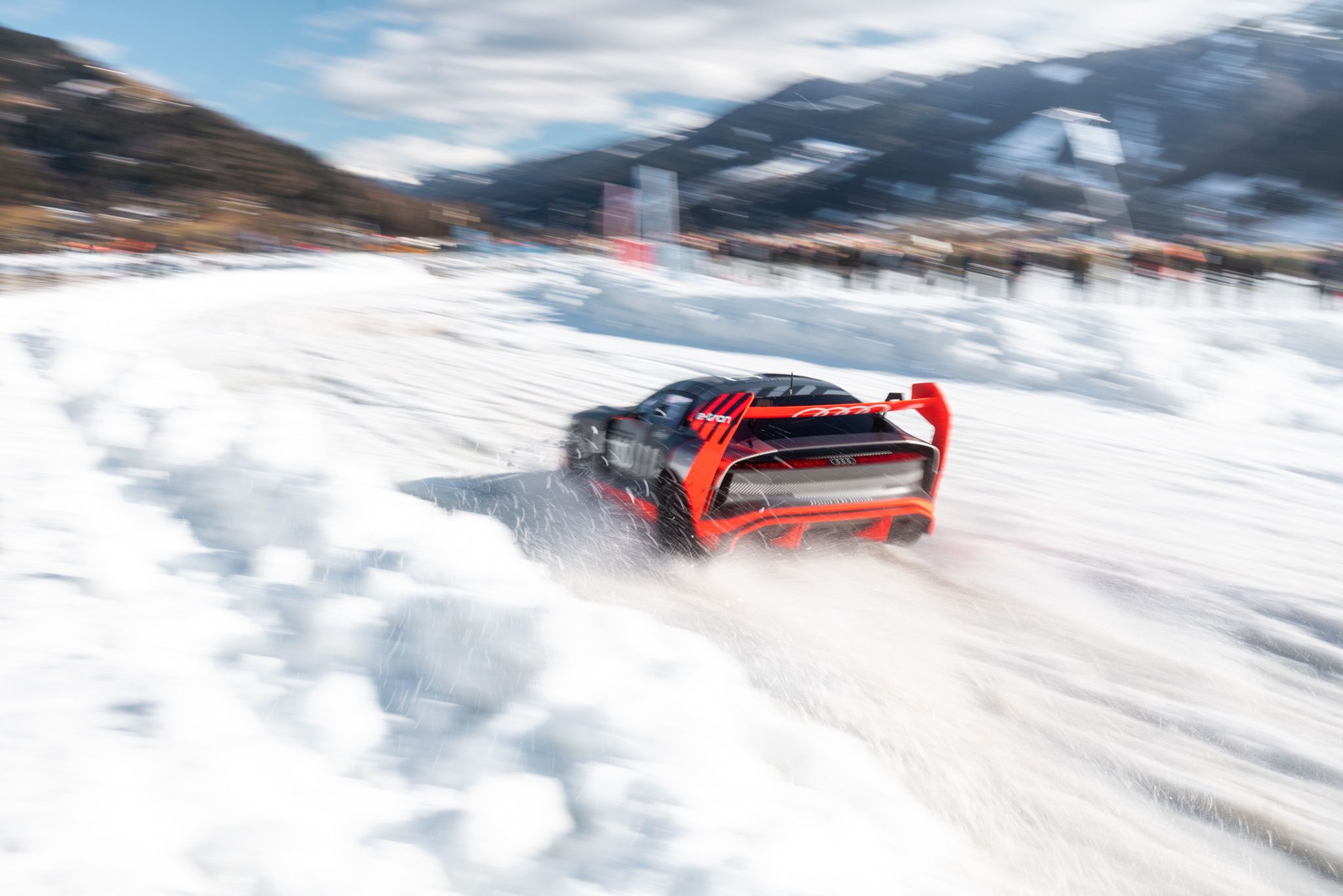 FAT Ice Race 2024 / Porsche Cayenne Coupe E-Hybrid