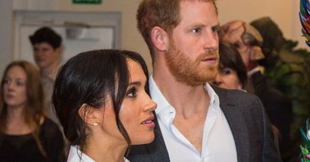 Długoletni fotograf rodziny królewskiej twierdzi, że Harry zmienił się NA GORSZE przez ślub z Meghan Markle: "Powinien przestać jej słuchać"