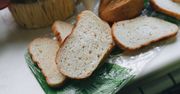 Pożegnaj czerstwy chleb. Te sposoby sprawią, że pieczywo dłużej zachowa świeżość