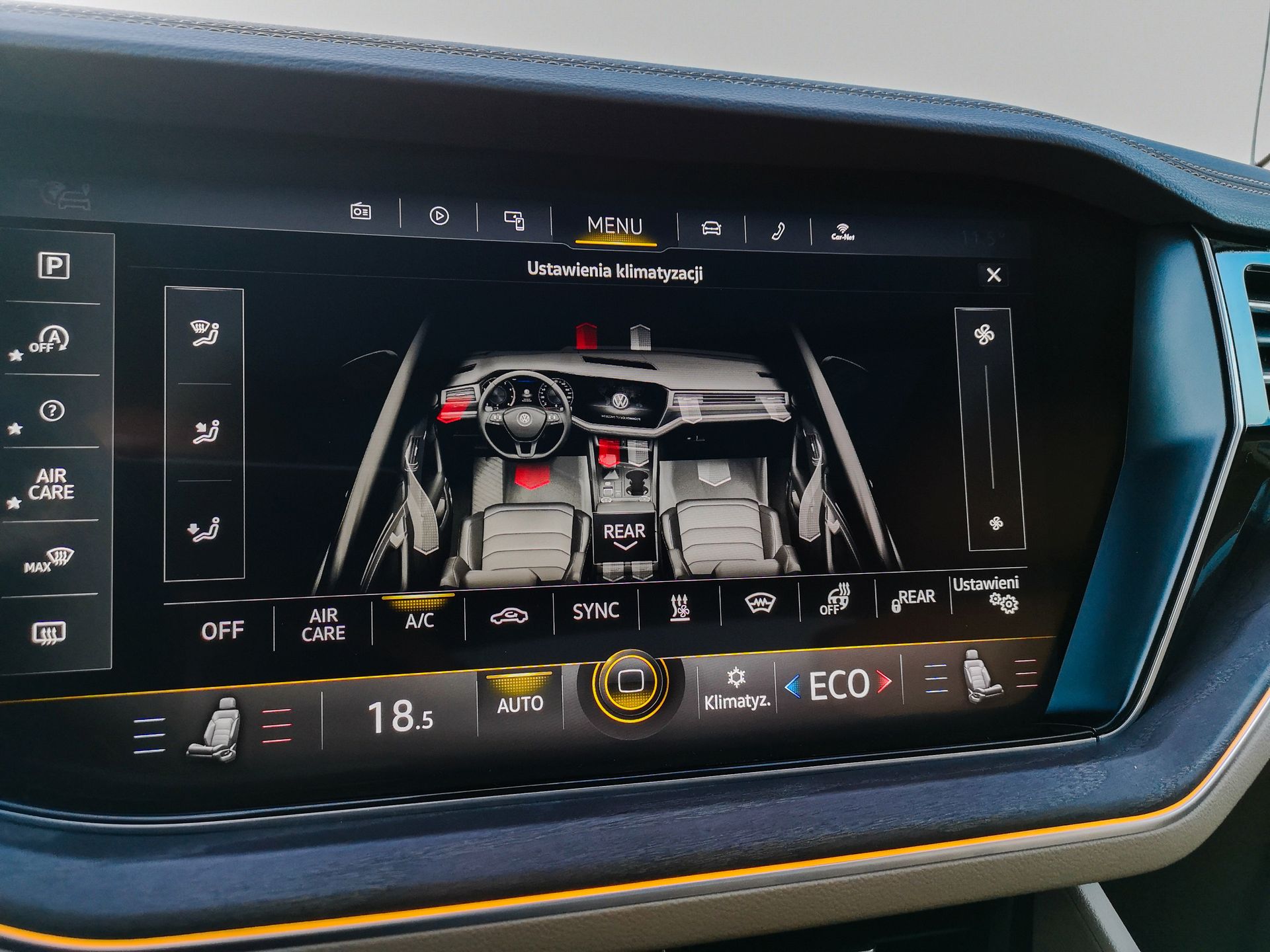 Volkswagen Touareg: Systemy wsparcia kierowcy z asystentem jazdy nocą i Innovision Cockpit 11