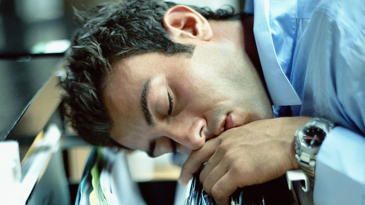 Niedosypianie – zupełnie niesłusznie – uznajemy za cenę, jaką musimy płacić np. za sukces w pracy