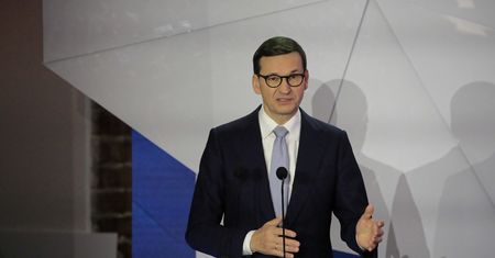Miller musi tłumaczyć premiera? "Polskie władze są nieodpowiedzialne"