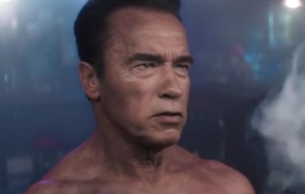 Arnold Schwarzenegger zachęca do zamawiania WWE 2K16 przed premierą