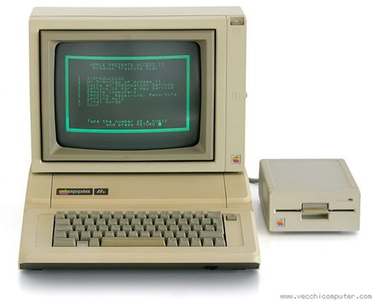 Monitor Apple II to ciągle ścisły związek z komputerem, dla jakiego był dedykowany.