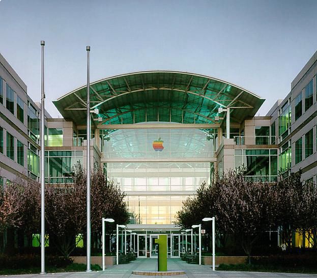 Dobrze dziś znana, główna siedziba Apple przy Infinite Loop 1