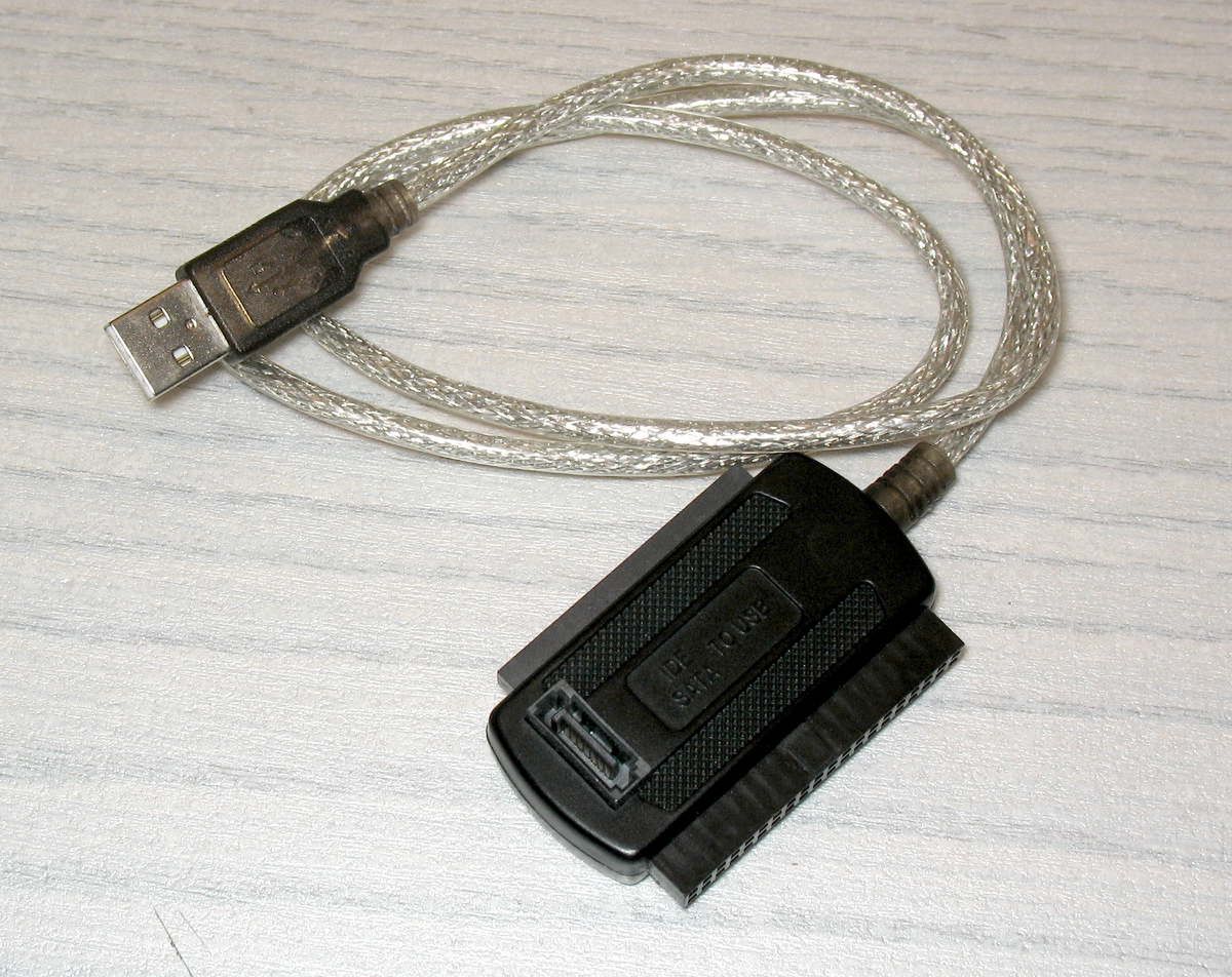 adapter SATA/IDE na USB - niezbędnik komputerowca
