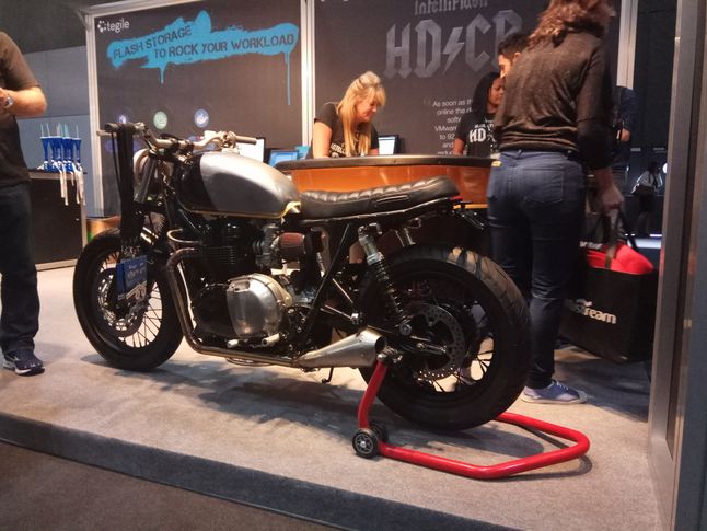 Ten motocykl jeszcze nie został podłączony do Internetu Rzeczy. Jeszcze nie został