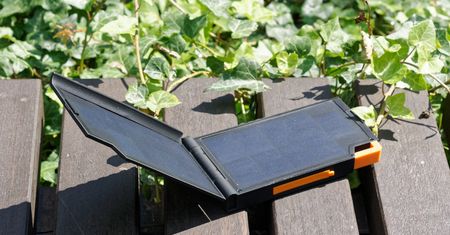 Xtorm Evoke Solar Charger: darmowa energia na każdą pogodę