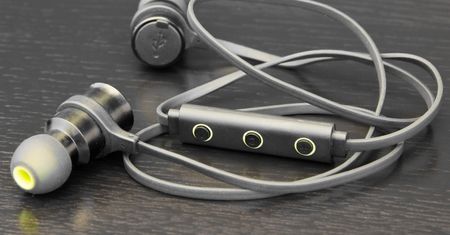 Brainwavz BLU-100 – test bezprzewodowych słuchawek dla aktywnych