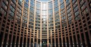 Parlament Europejski przeciw inwigilacji i furtkom w komunikatorach