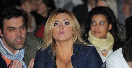 Karolina Szostak: Nie chce być kojarzona z odkrytymi piersiami, ale... skutecznie to uniemożliwia!