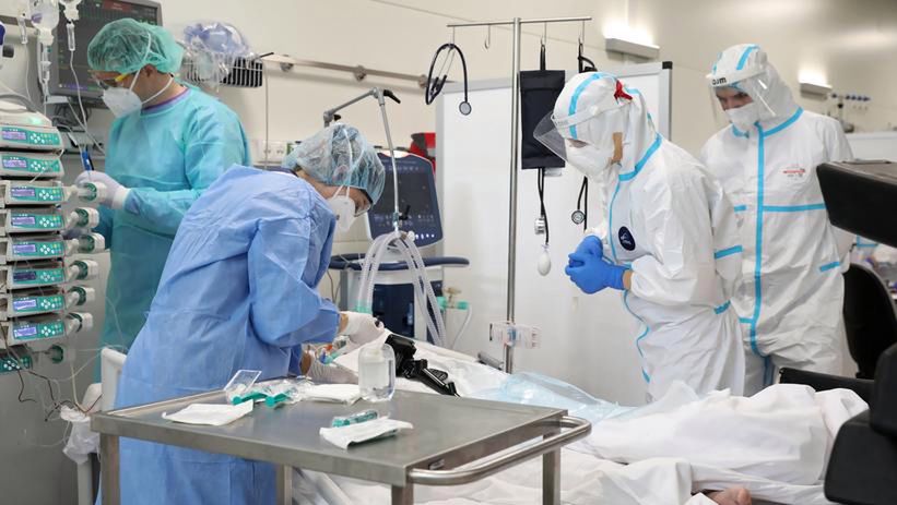 Dodatki covidowe dla medyków. Nowe zasady rozliczania.