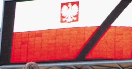 Uroczystości żałobne na telebimach w Łodzi