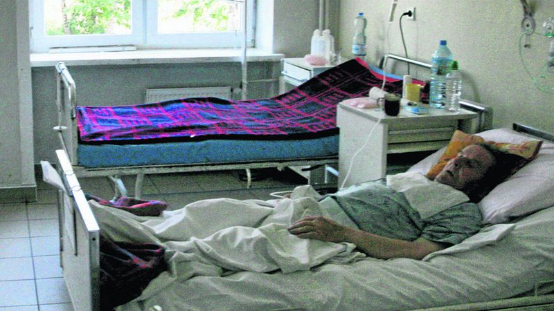 Czy pacjenci będą musieli niebawem przynosić do sądeckiego szpitala własną apteczkę?