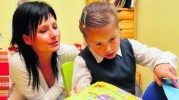 Coraz więcej uczniów nie musi nosić do szkoły zbyt ciężkich dla nich tornistrów i plecaków