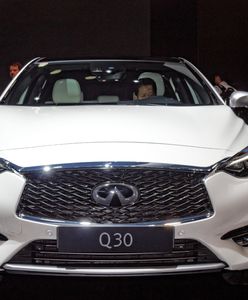 Infiniti Q30