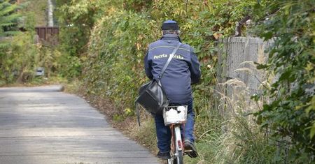Listonosz sprawdzi, czy masz telewizor. Bodnar pyta, czy to zgodne z Konstytucją RP